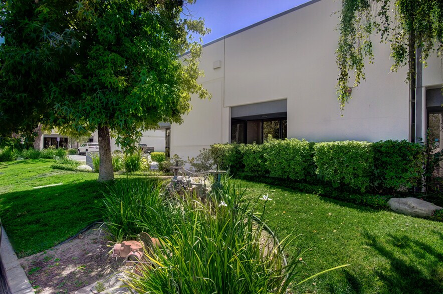 More Photos Of 11990 Hertz St, Moorpark Warehouse For Sale