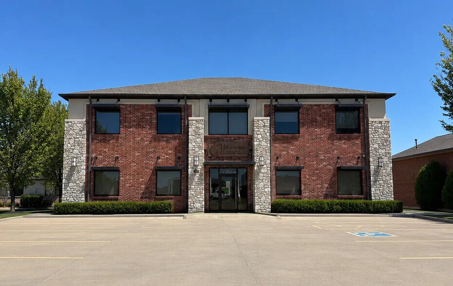 Primary Photo Of 921 26th Ave NW, Norman Office For Lease