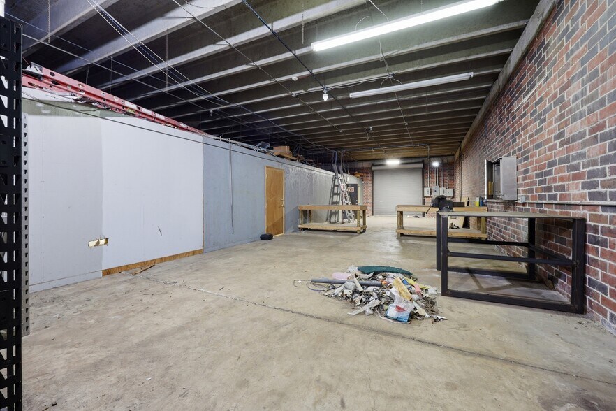 More Photos Of 2406-2410 Harper St, Jacksonville Warehouse For Lease