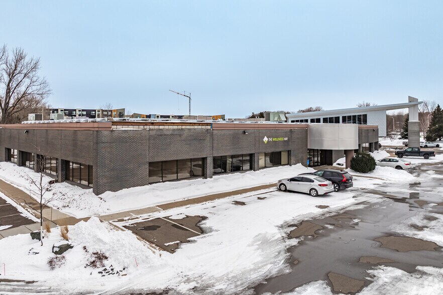 More Photos Of 6801-6811 Flying Cloud Dr, Eden Prairie Research And Development For Lease