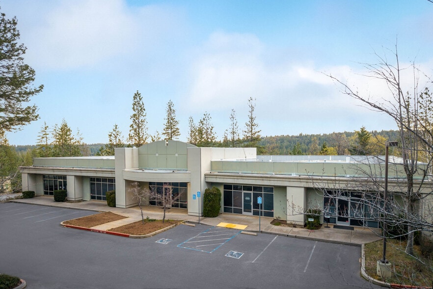 More Photos Of 345 Crown Point Cir, Grass Valley Flex For Lease