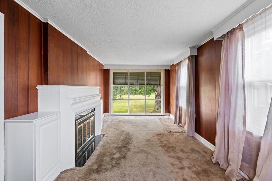 More Photos Of 608 Applegrove St NW, North Canton Office For Sale