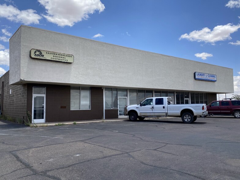 More Photos Of 1501-1531 Navajo Blvd, Holbrook Storefront For Lease
