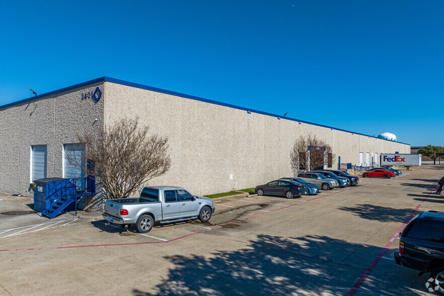 Primary Photo Of 3401 Garden Brook Dr, Farmers Branch Manufacturing For Lease