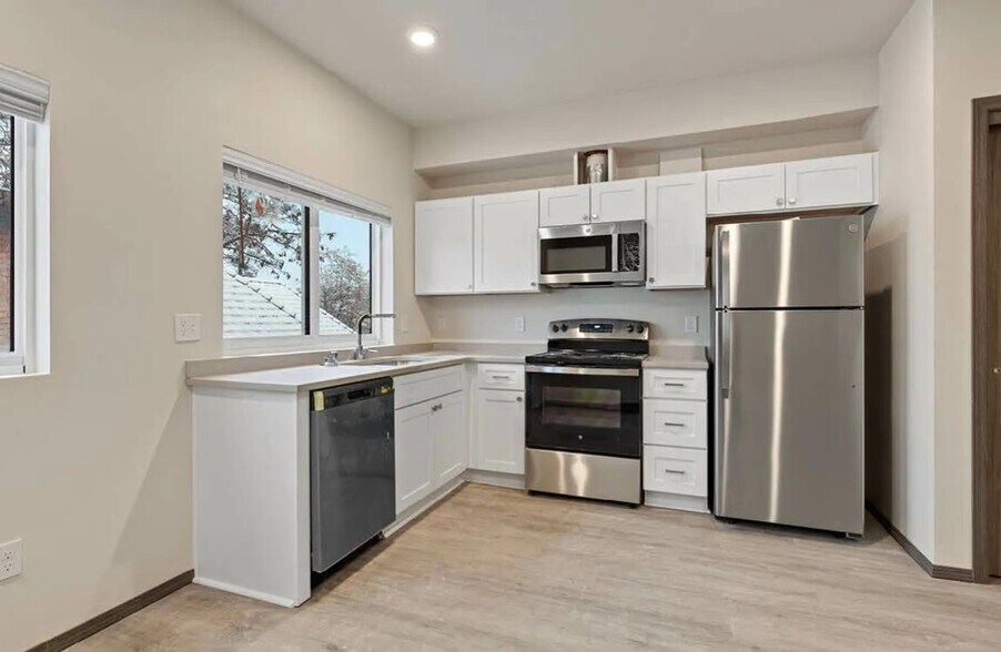 More Photos Of 2001 W Boone Ave, Spokane Apartments For Sale