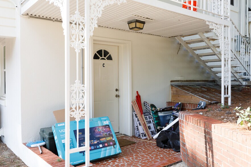 More Photos Of 100-102 Twin Acres Dr, Fayetteville Apartments For Sale