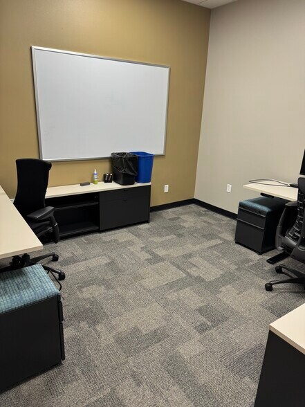 More Photos Of 2200 S Washburn St, Oshkosh Freestanding For Lease