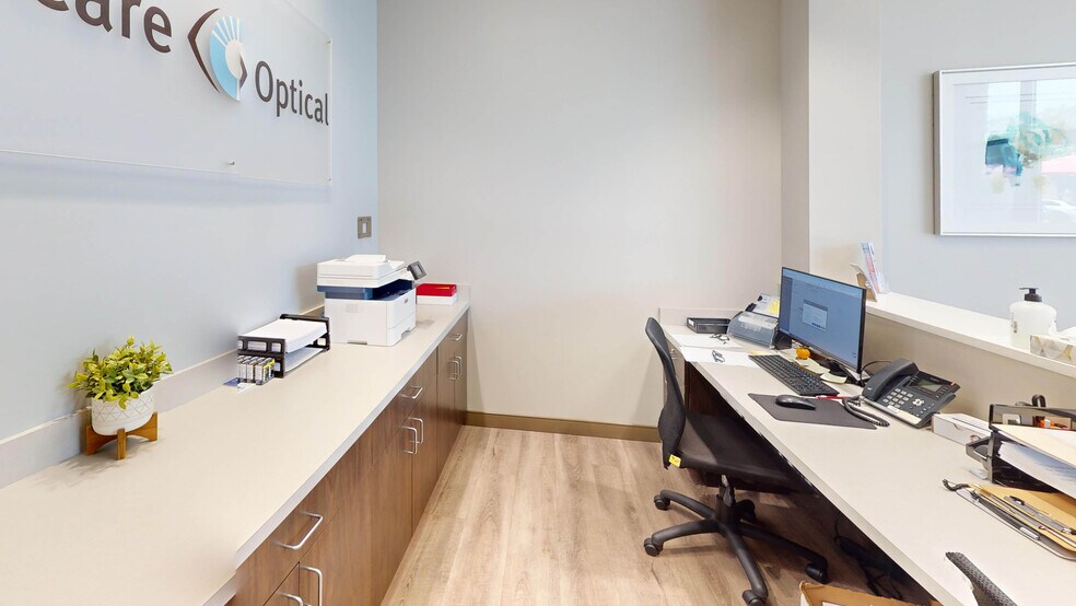 More Photos Of 3155 S Orange Ave, Orlando General Retail For Lease