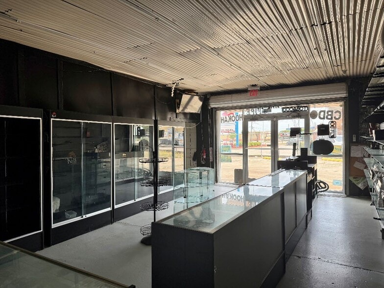 More Photos Of 307 Vineville St, Fort Valley Convenience Store For Sale
