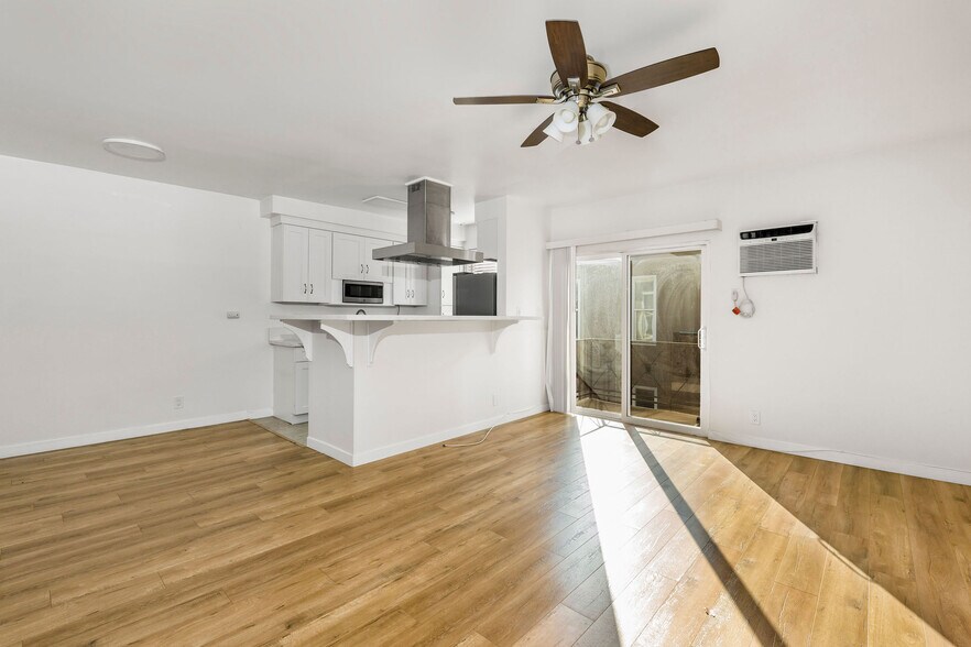 More Photos Of 423 N Harvard Blvd, Los Angeles Apartments For Sale