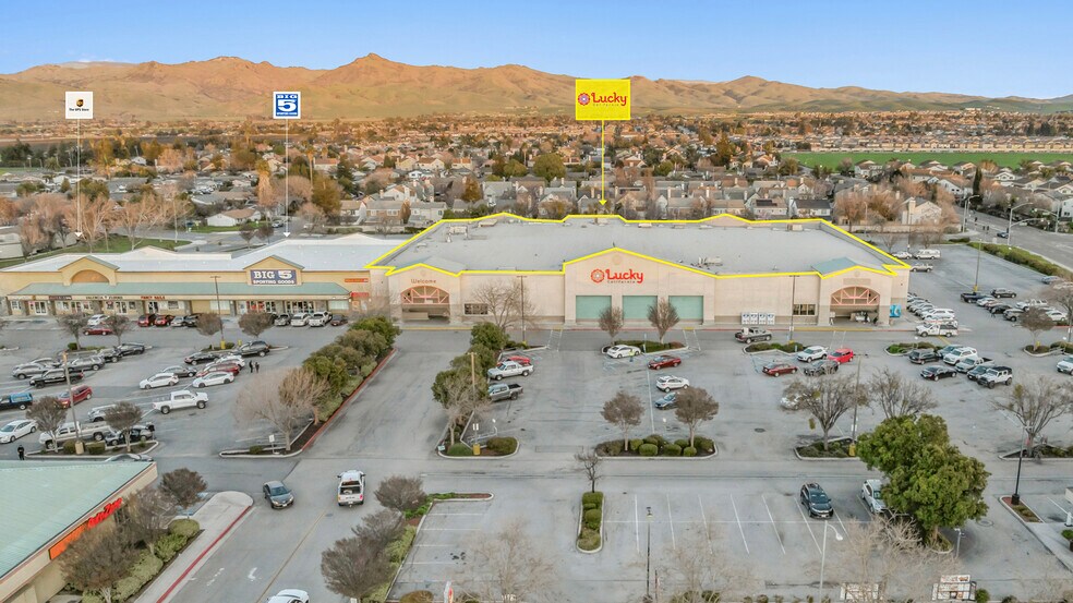 Primary Photo Of 291 McCray St, Hollister Supermarket For Sale