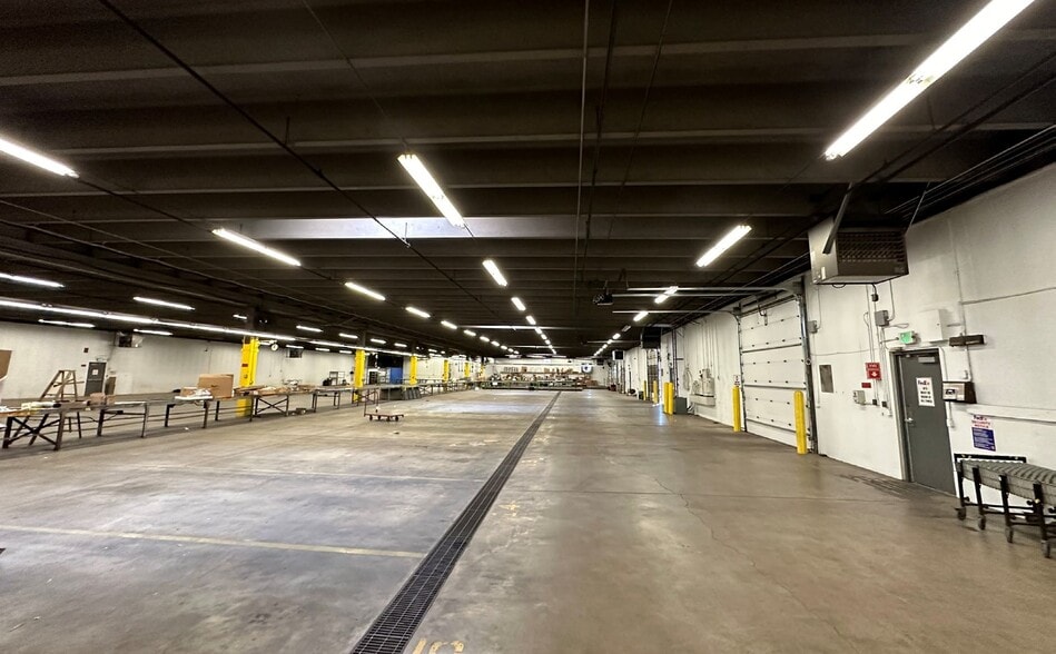 More Photos Of 5010 Centennial Blvd, Colorado Springs Research And Development For Lease
