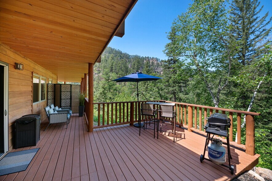 More Photos Of 10888 Rimrock Pl, Spearfish Hotel For Sale