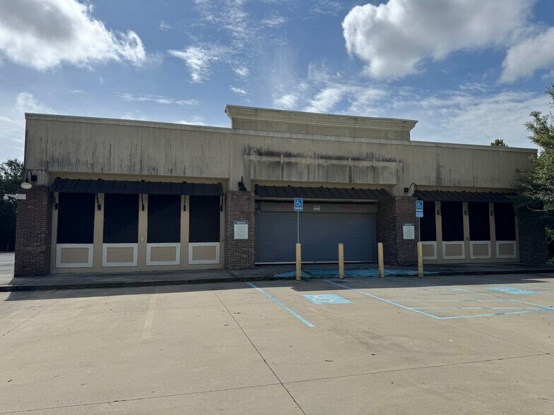 Primary Photo Of 10600 Chef Menteur Hwy, New Orleans Freestanding For Lease