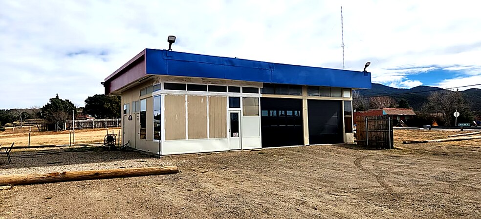 More Photos Of 2000 Santa Fe Trl, Trinidad Auto Repair For Sale