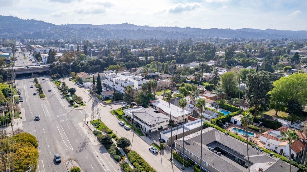 More Photos Of 11001 Hortense St, West Toluca Lake Apartments For Sale