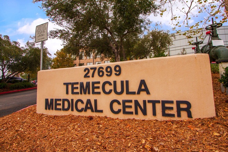More Photos Of 27699 Jefferson Ave, Temecula Medical For Lease