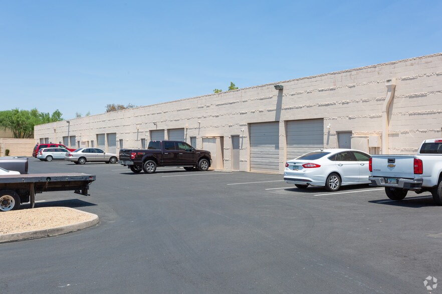More Photos Of 8361 E Evans Rd, Scottsdale Warehouse For Lease