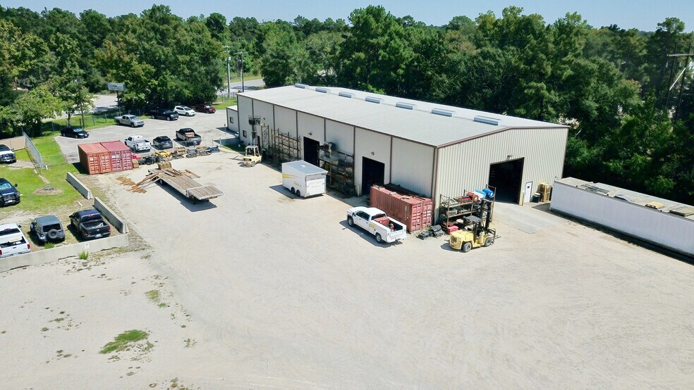 More Photos Of 1120 FM 3083, Conroe Warehouse For Lease