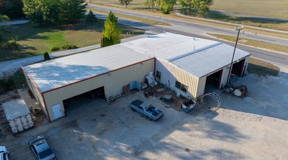 More Photos Of 1970 State Highway 16, Shelbyville Land For Sale