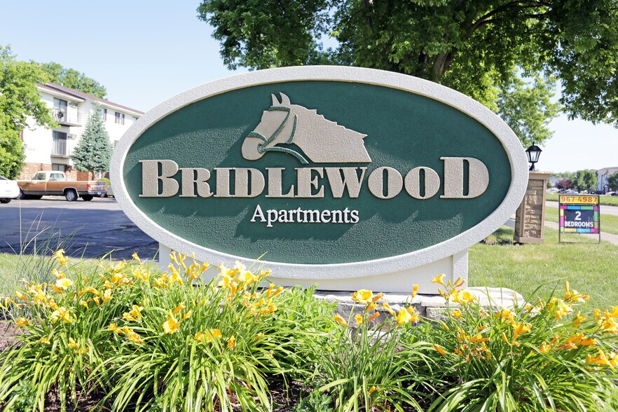More Photos Of 100-112 5th Ave NW, Altoona Apartments For Sale