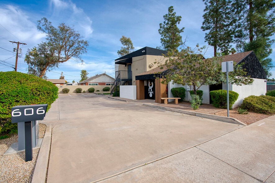 More Photos Of 606 N Stapley Dr, Mesa Medical For Sale
