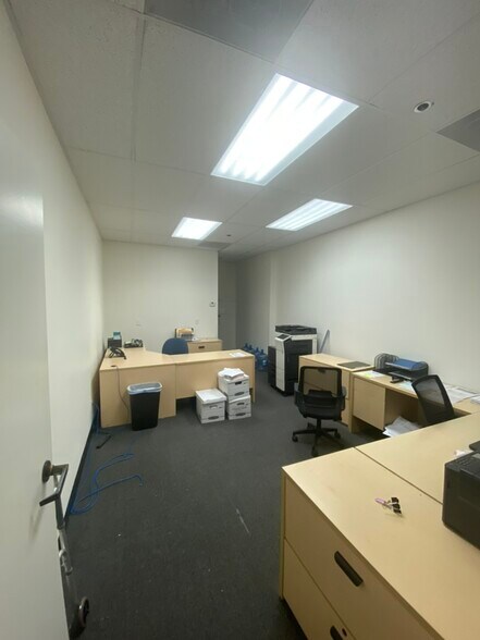 More Photos Of 195 N Euclid Ave, Upland Office For Lease