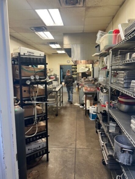 More Photos Of 1190 S Highway 59, Decatur General Retail For Sale