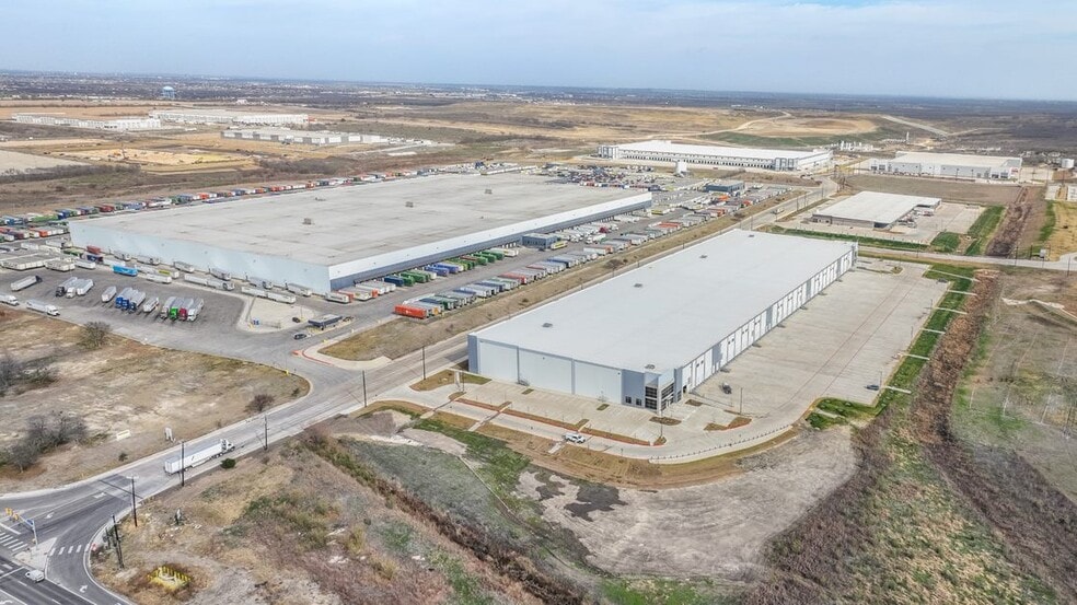 More Photos Of 6674 Cal Turner Dr, San Antonio Warehouse For Lease