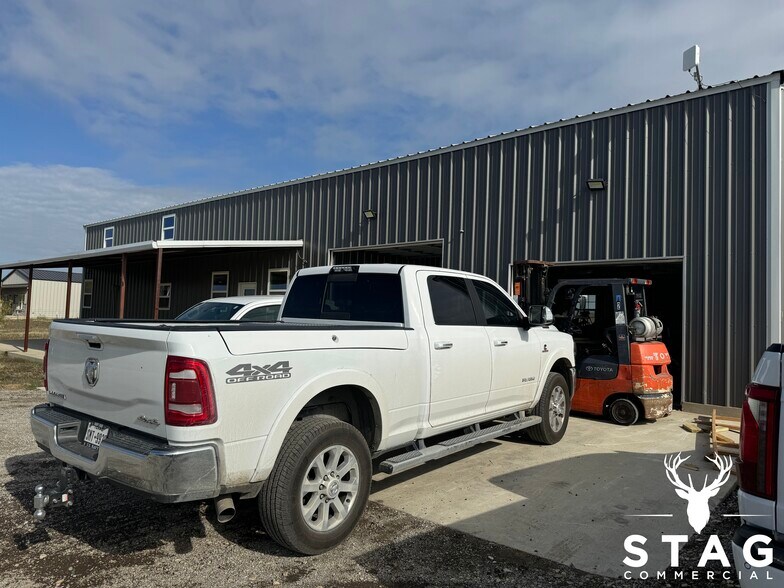 More Photos Of 4077 Seaborn Rd, Ponder Research And Development For Lease