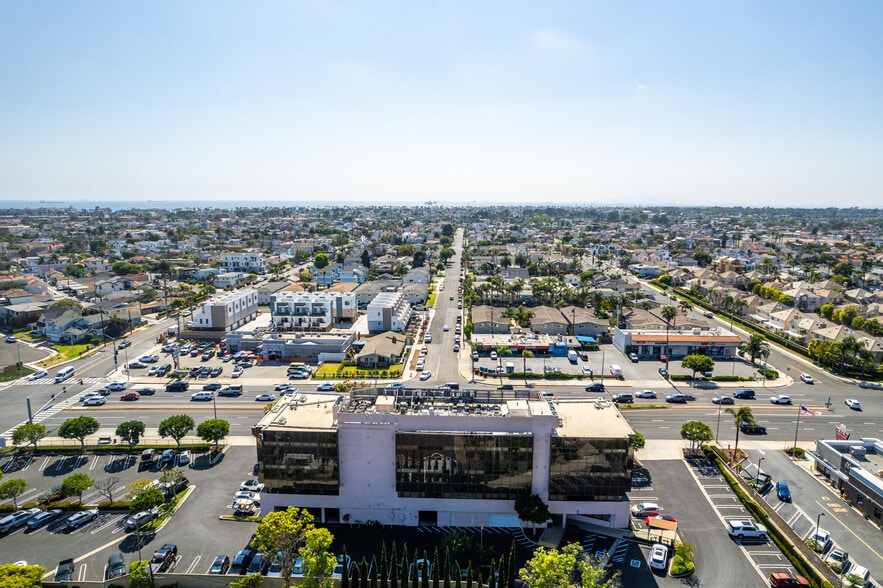 More Photos Of 20422 Beach Blvd, Huntington Beach Office For Sale