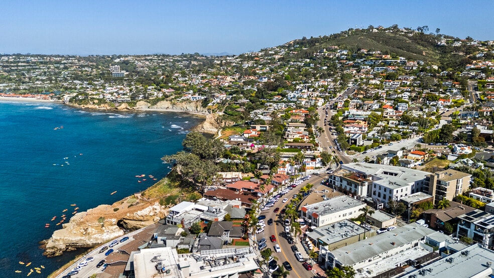 More Photos Of 1271-1277 Prospect St, La Jolla Unknown For Lease