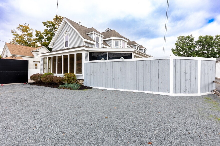 More Photos Of 280 Washington St, North Easton Light Distribution For Sale