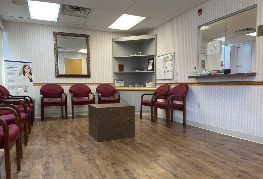 More Photos Of 33 W Chester Pike, Ridley Park Apartments For Sale