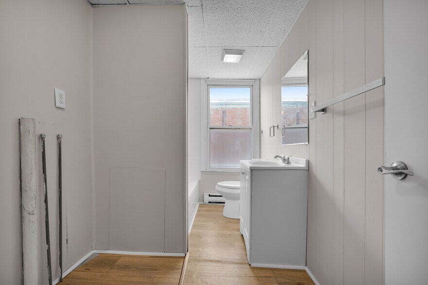 More Photos Of 52 W Ludlow St, Summit Hill Apartments For Sale