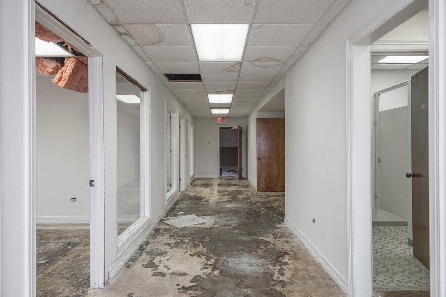 More Photos Of 1807 Tower Dr, Monroe Office For Sale