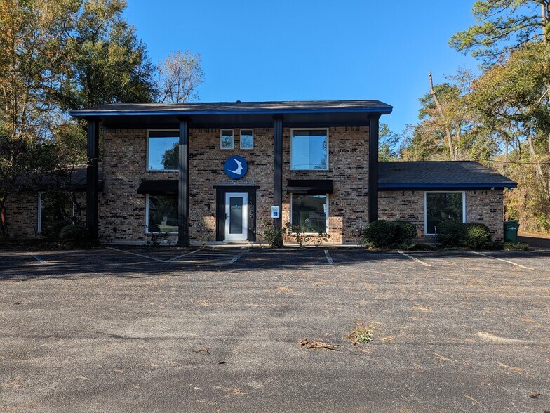 More Photos Of 26519 Oak Ridge Dr, Spring Storefront Retail Office For Sale