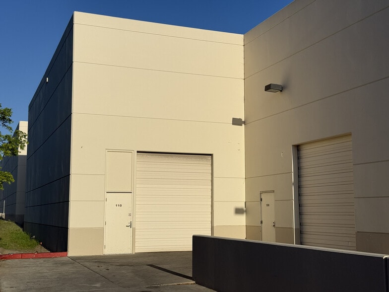 More Photos Of 3532 Seagate Way, Oceanside Warehouse For Sale