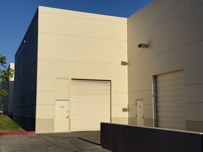More Photos Of 3532 Seagate Way, Oceanside Warehouse For Sale