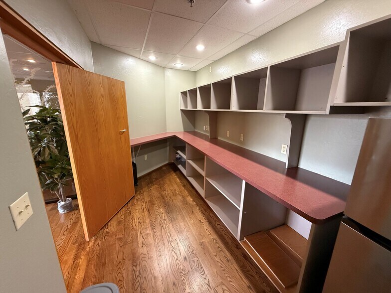 More Photos Of 36800 N Sidewinder Rd, Carefree Medical For Sale
