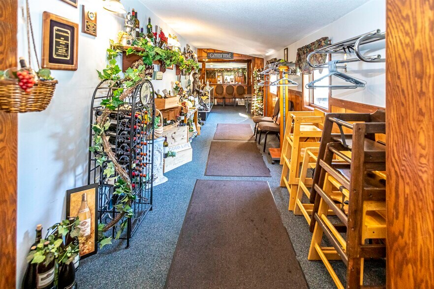 More Photos Of N9581 US Highway 12, Merrillan Restaurant For Sale