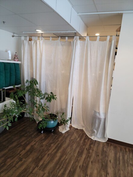 More Photos Of 14885 60 Av, Surrey Apartments For Sale