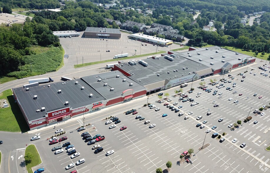 More Photos Of 950 Wolcott St, Waterbury Unknown For Sale