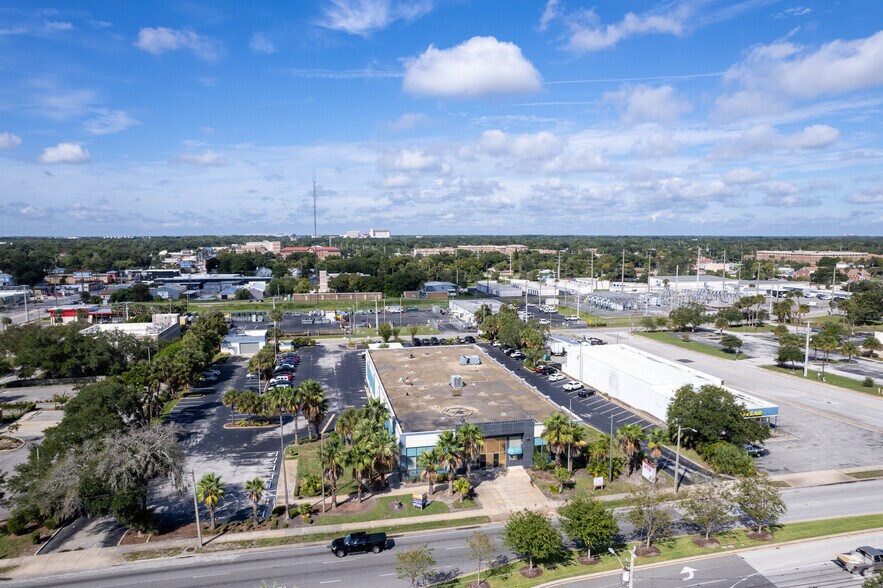 More Photos Of 130 N Ridgewood Ave, Daytona Beach Office For Sale