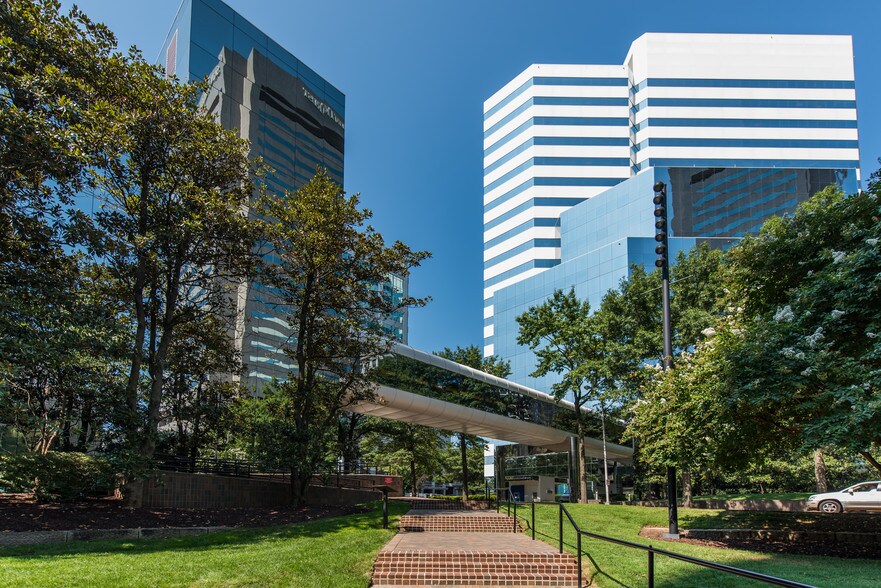 More Photos Of 901 E Cary St, Richmond Office For Lease