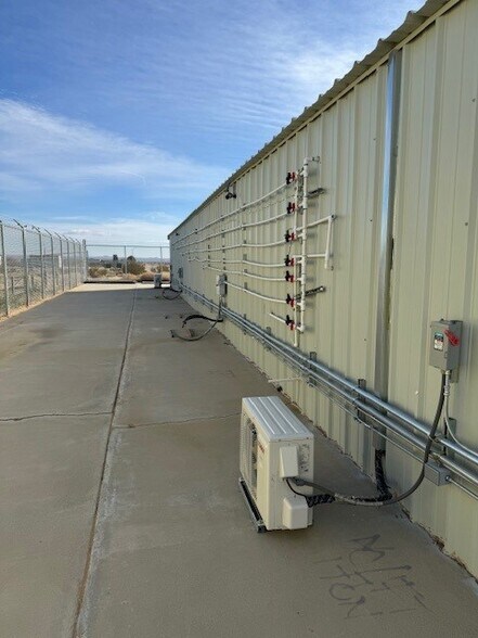 More Photos Of 22510 Curtiss Pl, California City Warehouse For Sale