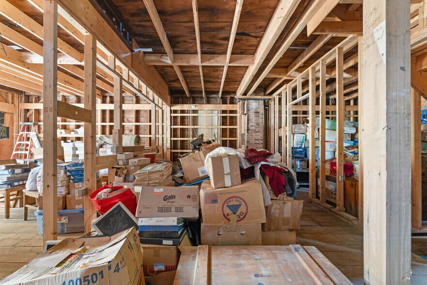 More Photos Of 18 Central St, Brookfield Office Residential For Sale