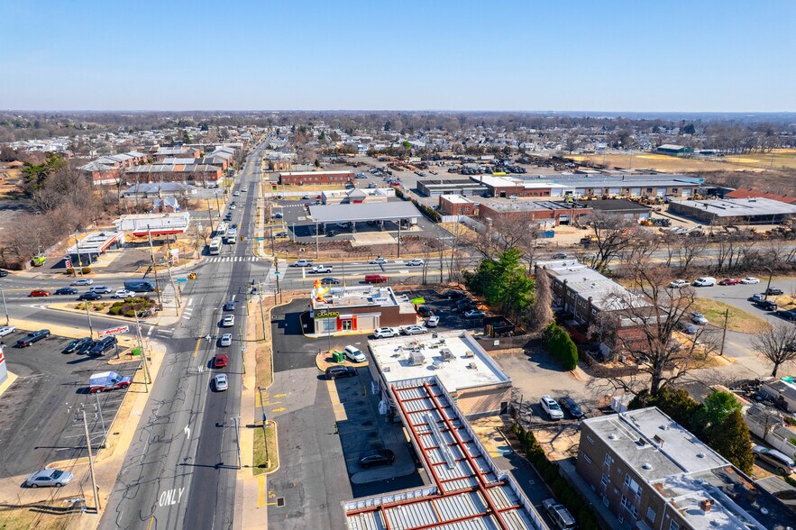 More Photos Of 9025 Frankford Ave, Philadelphia Restaurant For Sale