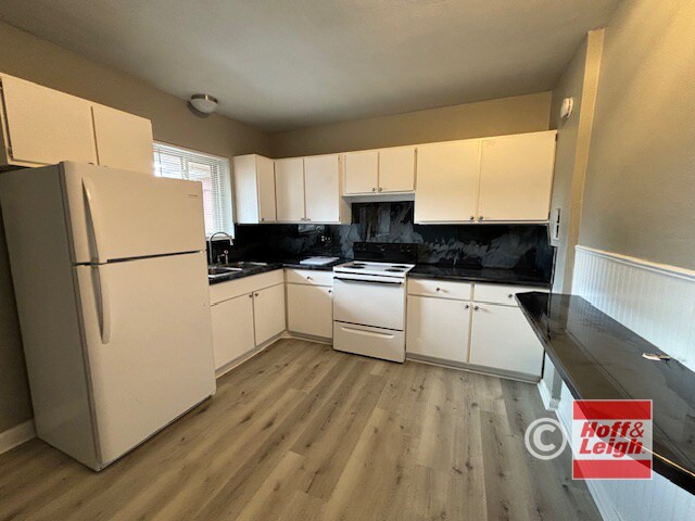 More Photos Of 2323 Newton St, Akron Apartments For Sale