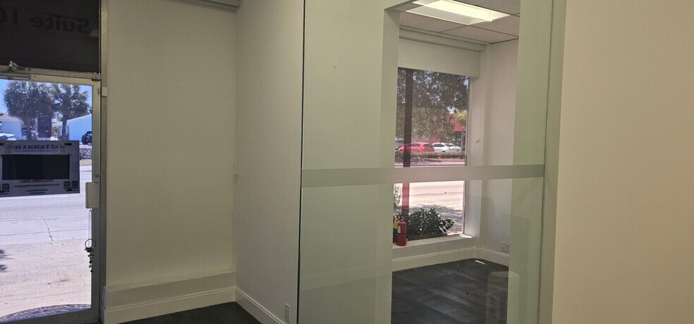 More Photos Of 1411 N Dixie Hwy, Lake Worth Freestanding For Lease